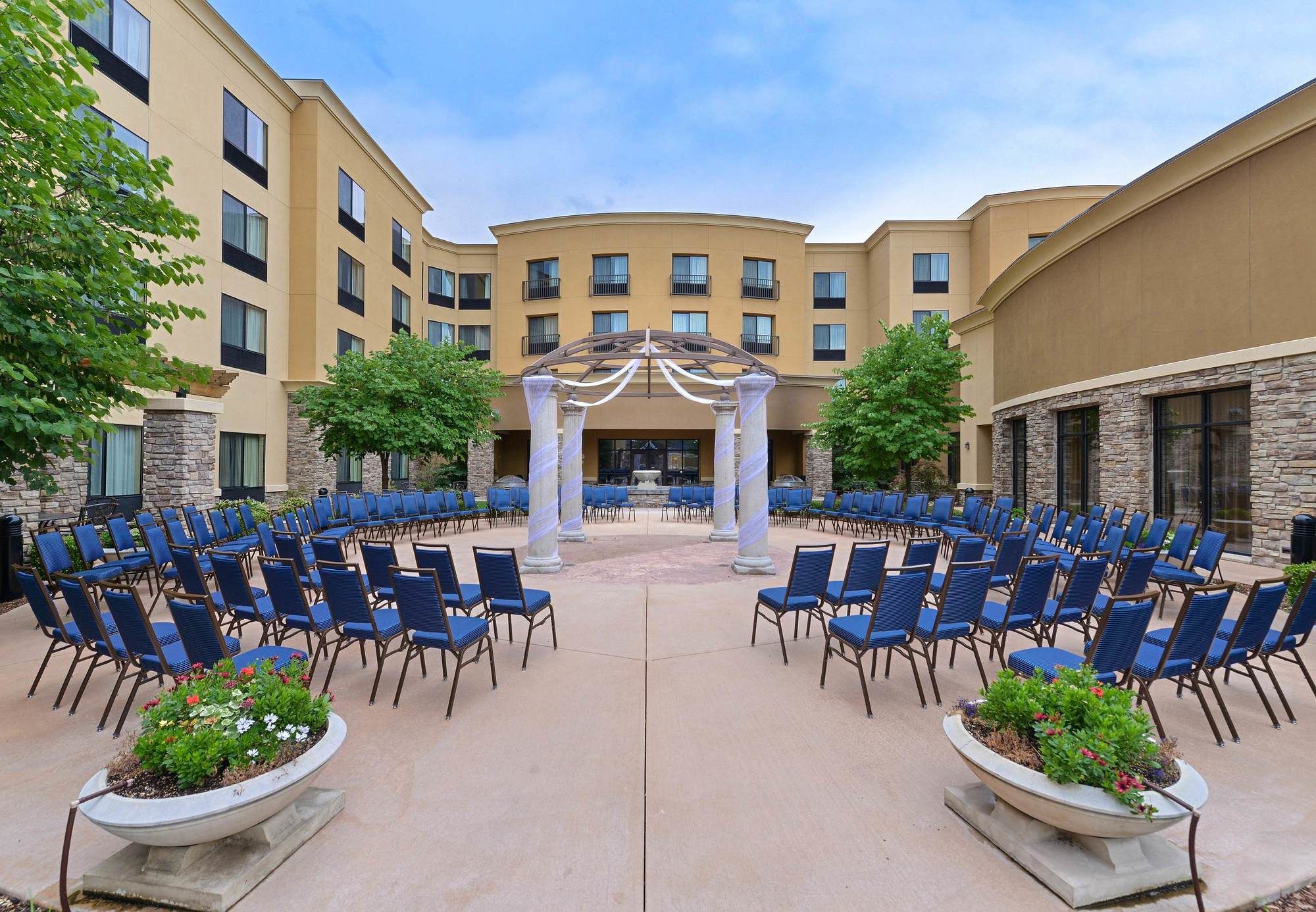 Фото Courtyard by Marriott Boise West Meridian