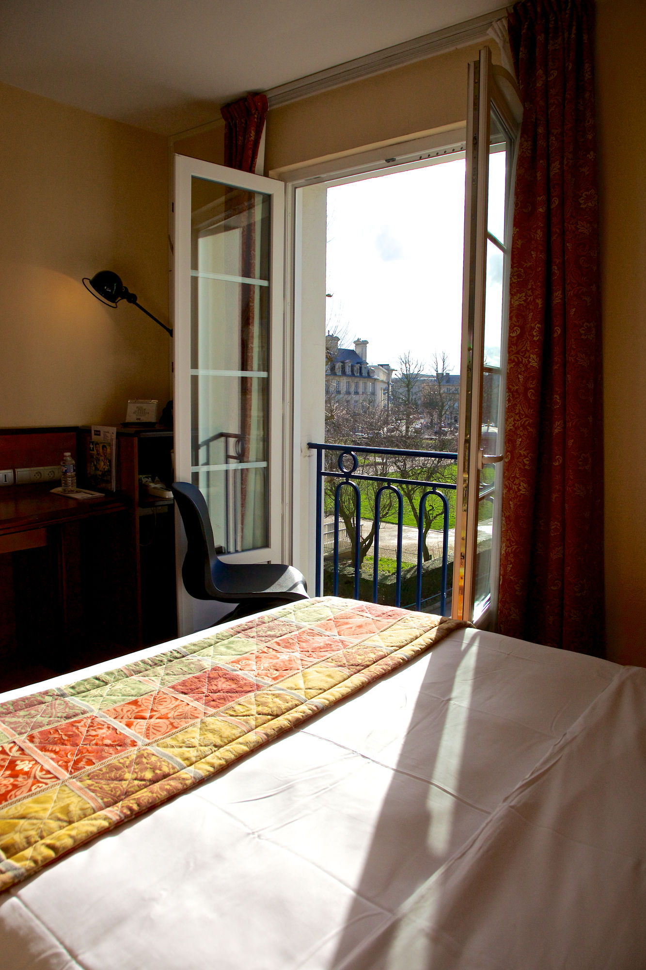 Фото Best Western Royal Hotel Caen