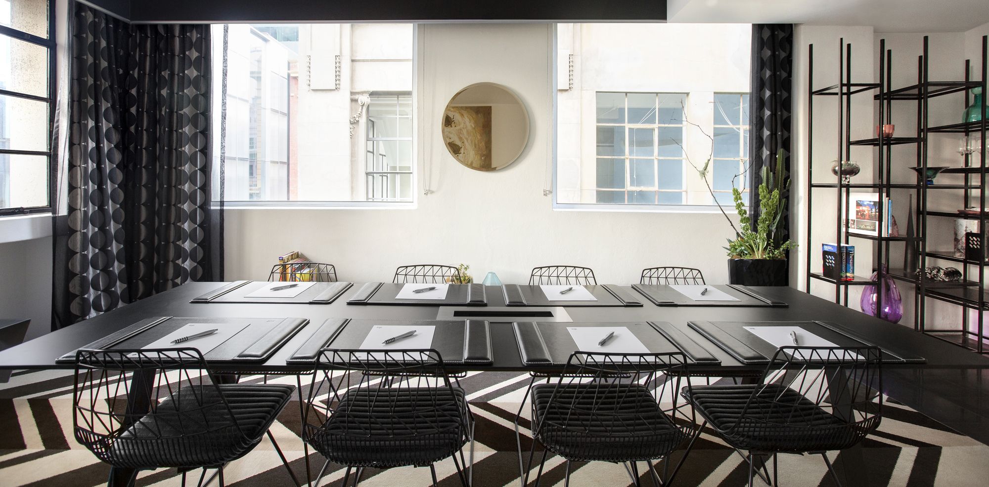 Фото Adelphi Hotel