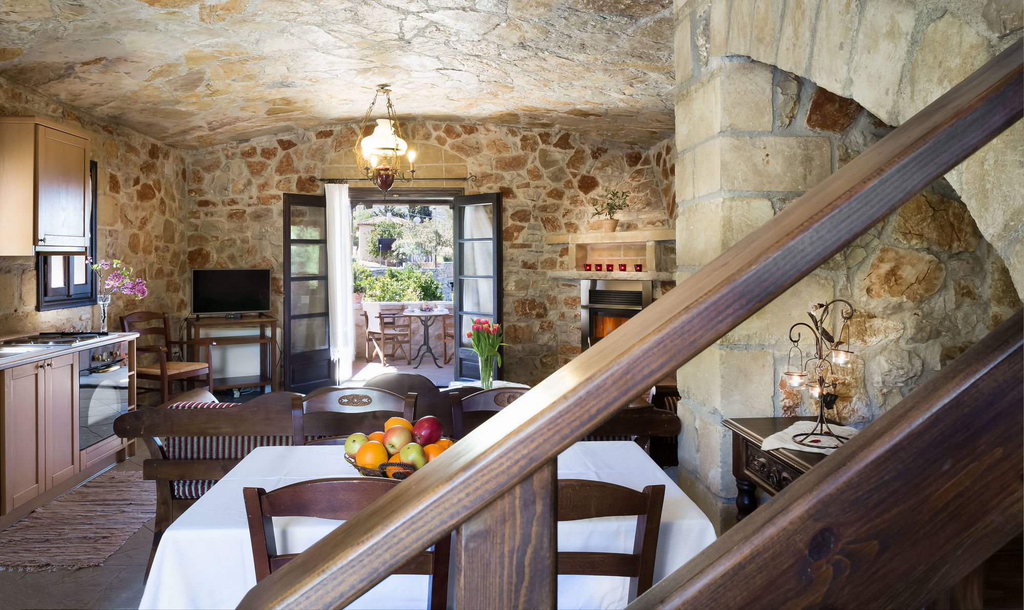 Фото Klymeni Traditional Homes