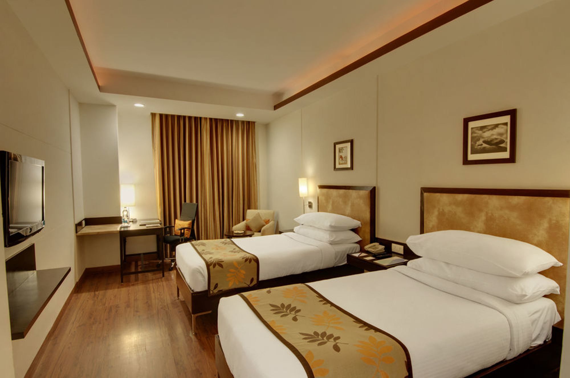 Фото Four Points by Sheraton Vadodara