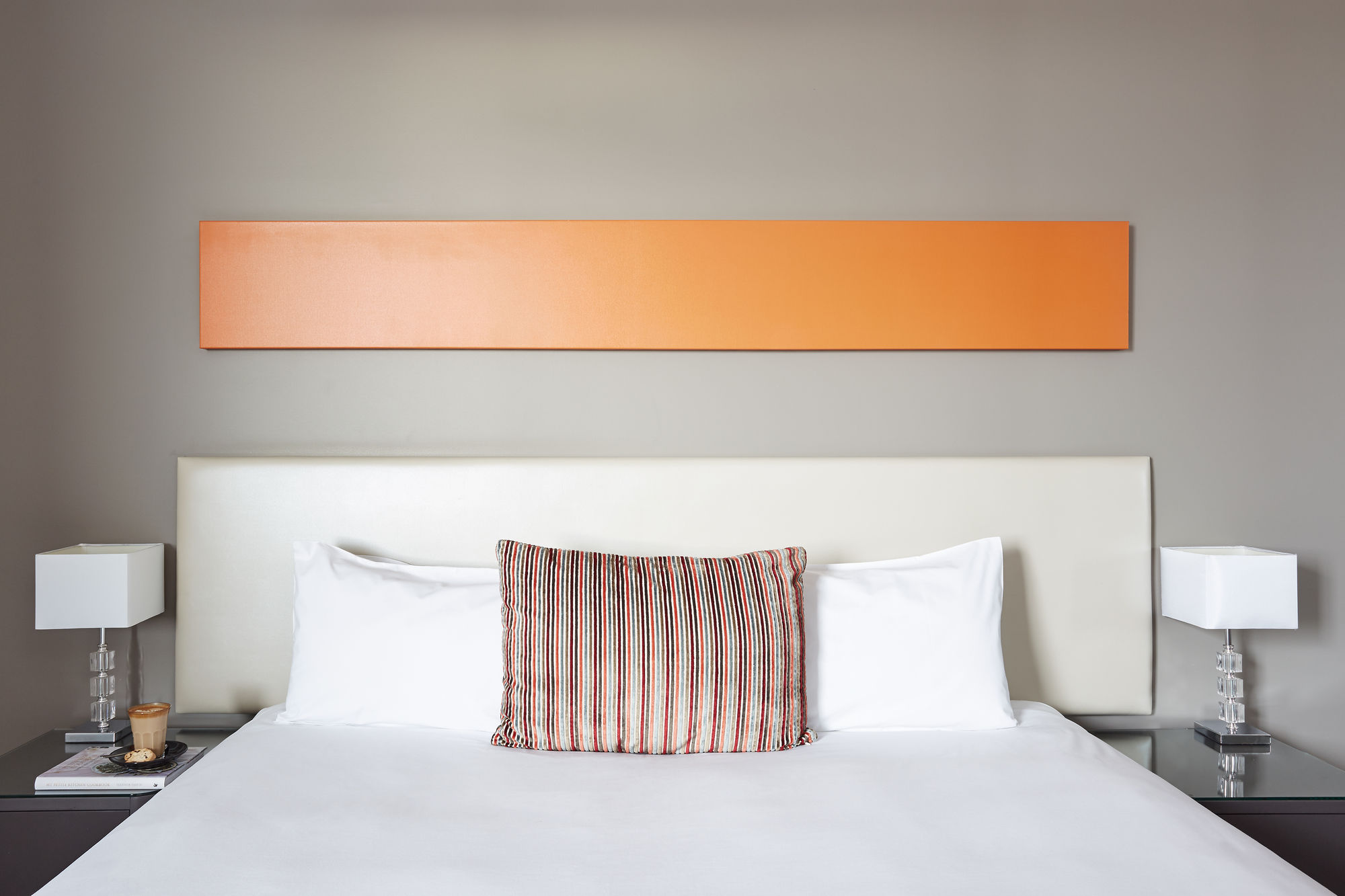 Фото  Dandenong Central Apartment