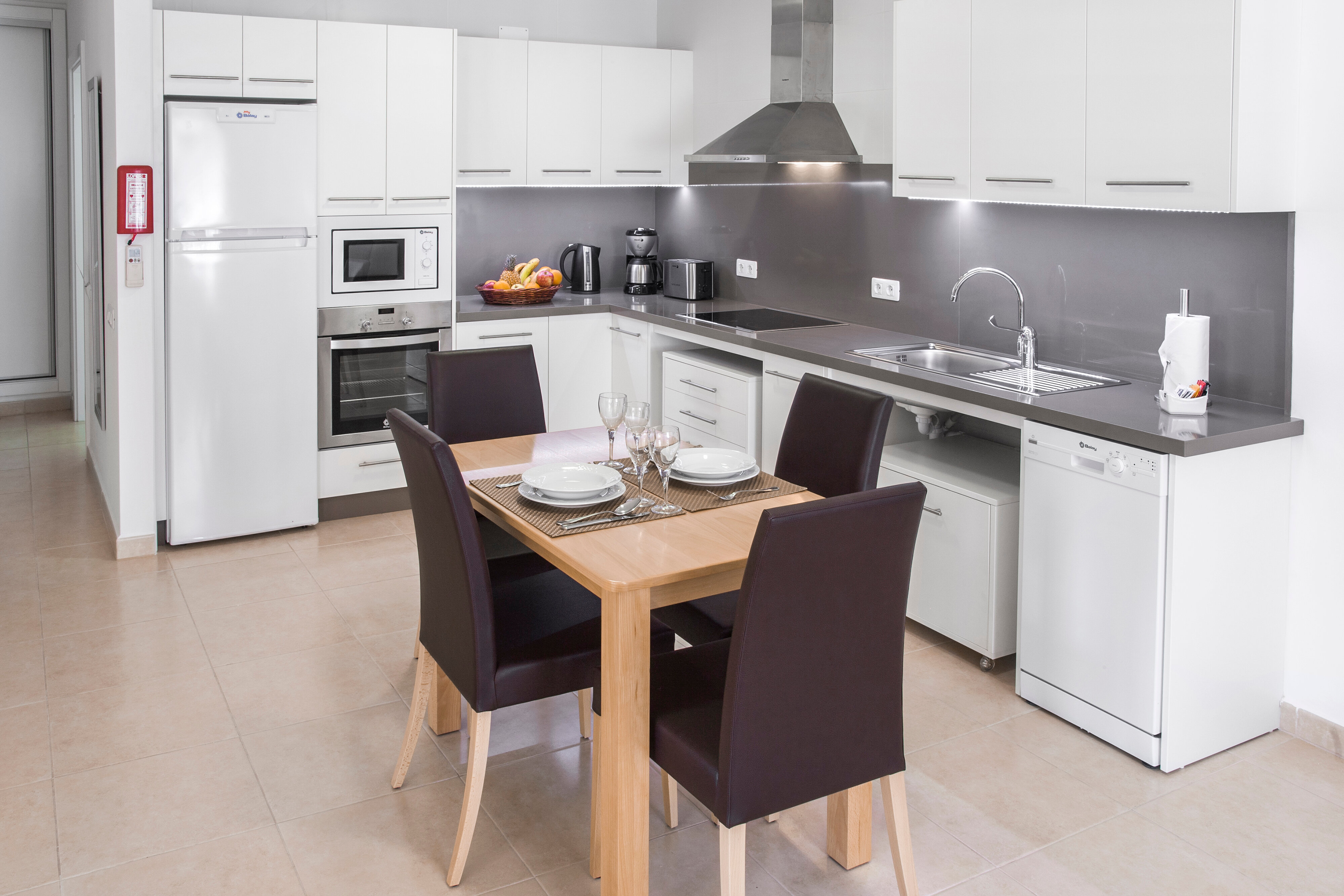 Фото Sunset Harbour Club