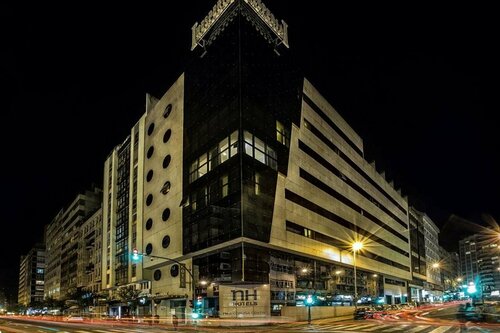 Гостиница Hesperia A Coruña Centro в Ла-Корунье