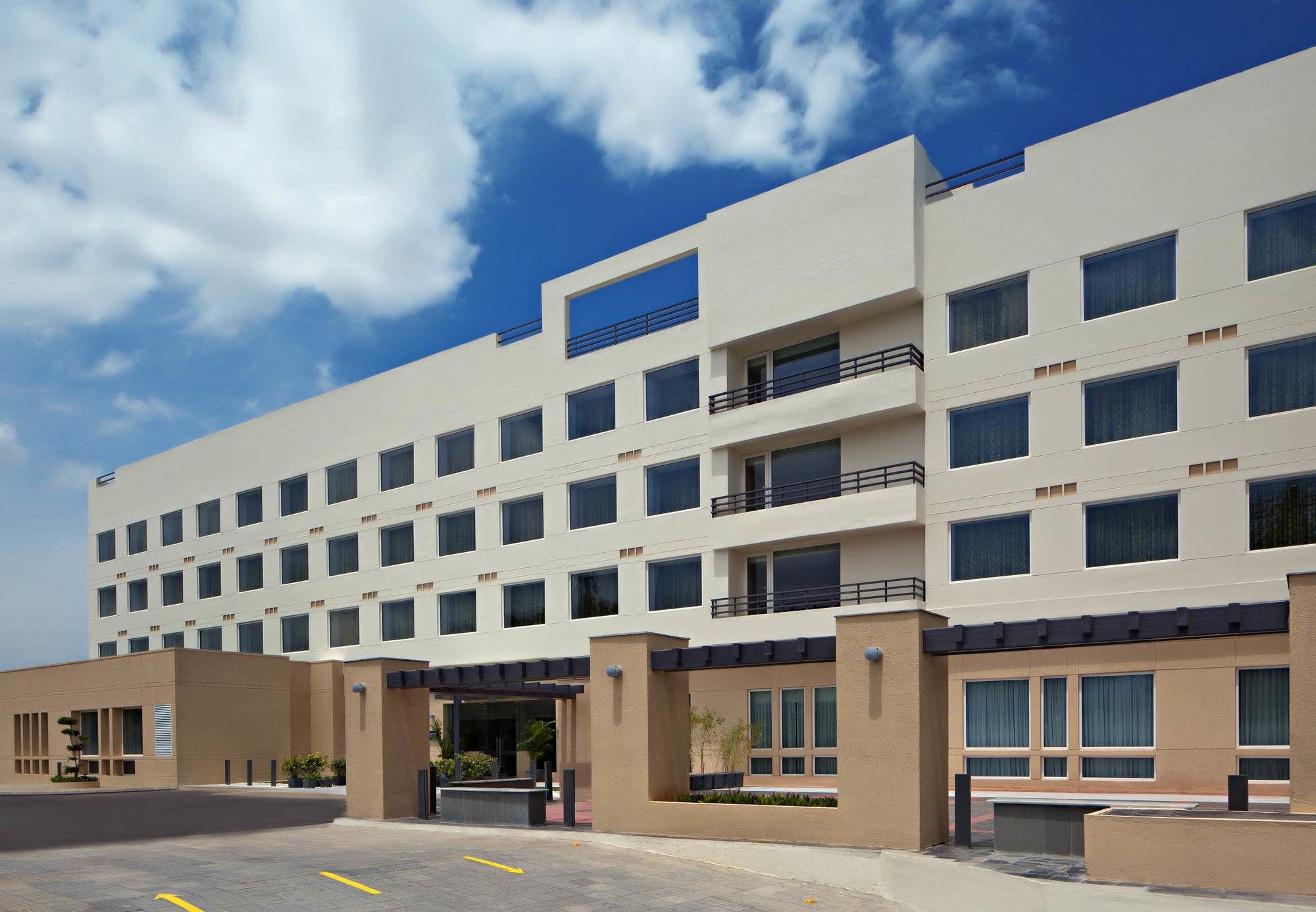 Фото Fairfield by Marriott Coimbatore