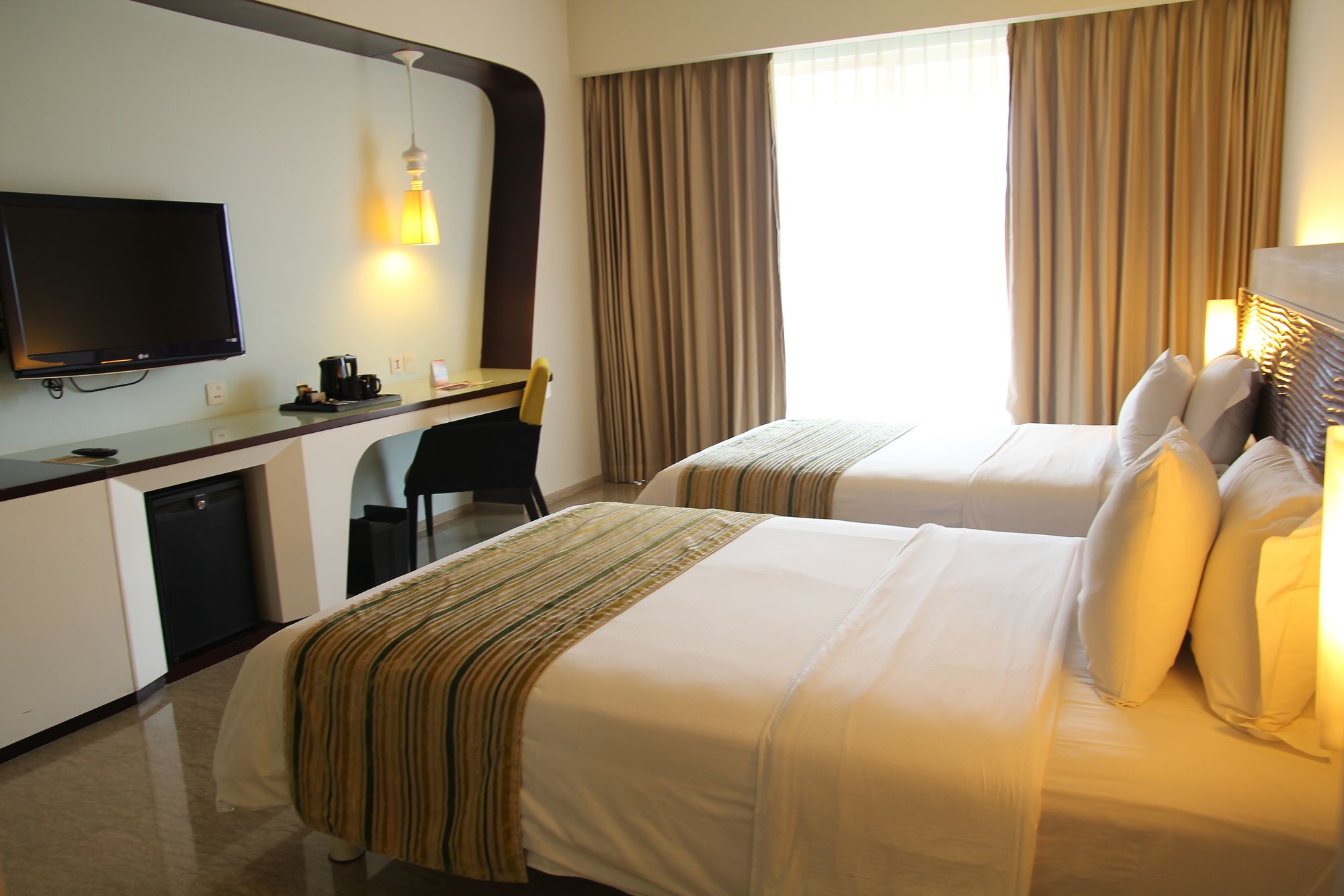 Фото Sensa Hotel