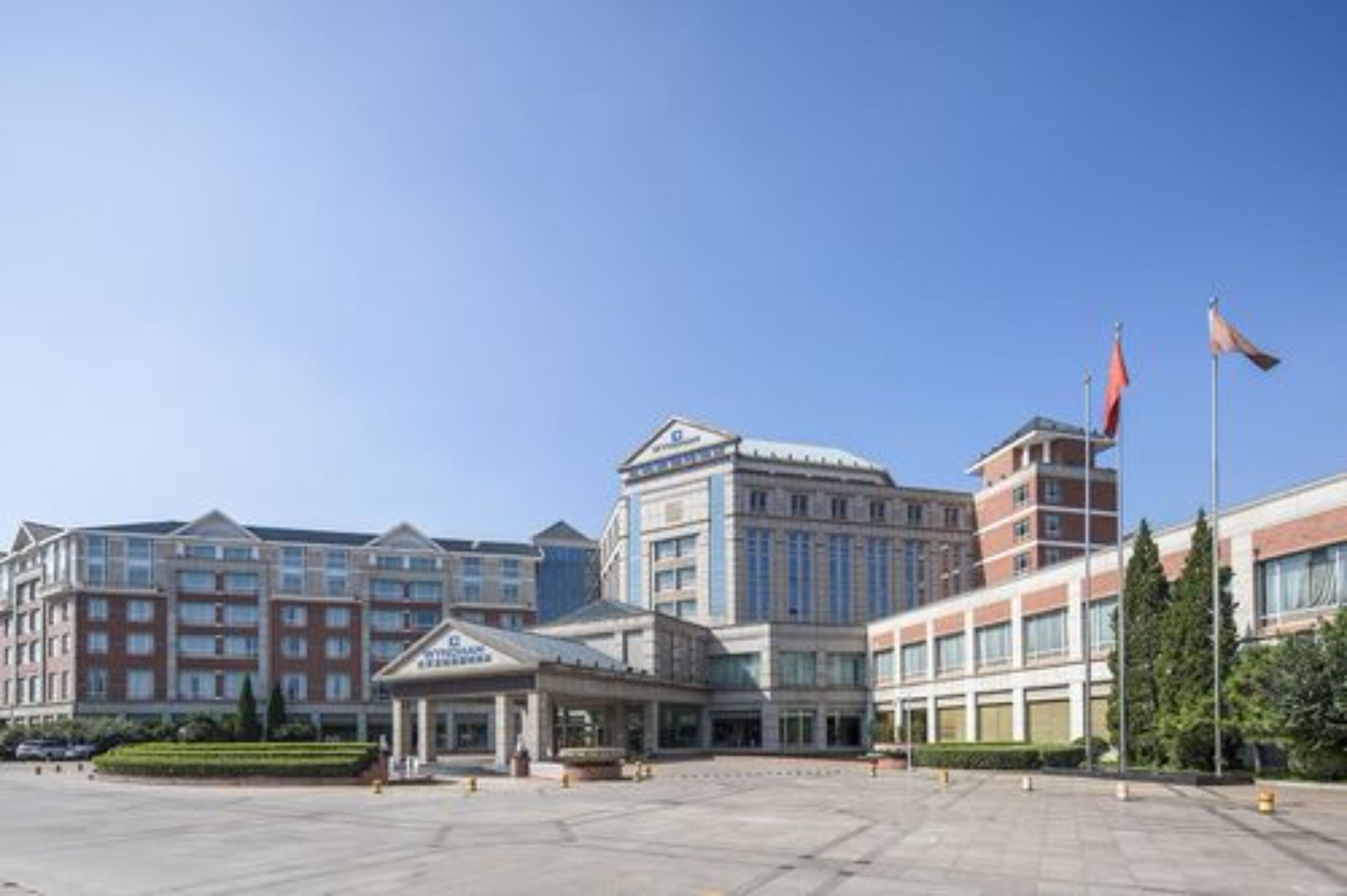 Фото Wyndham Beijing North Hotel