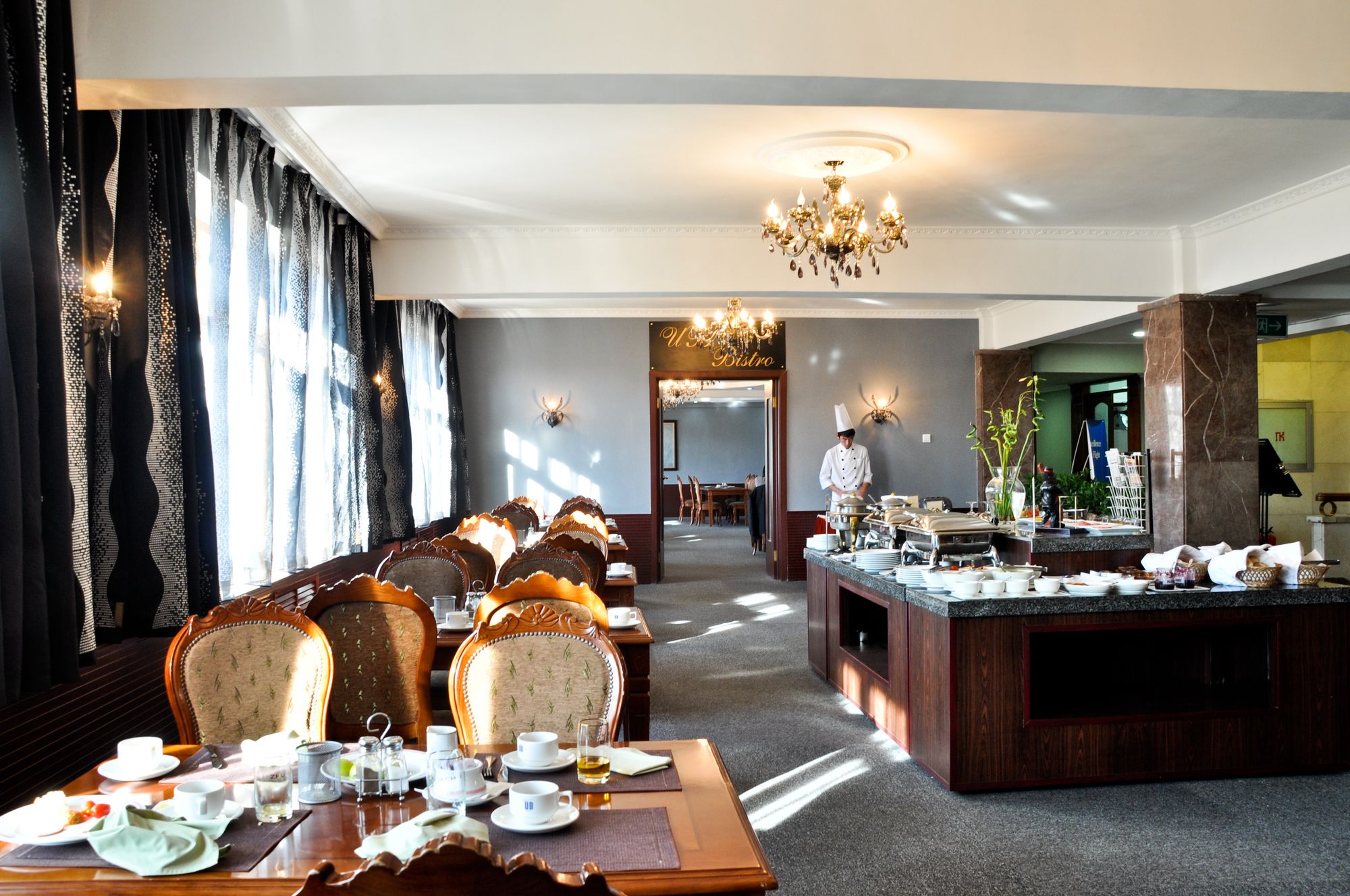 Фото Ulaanbaatar Hotel