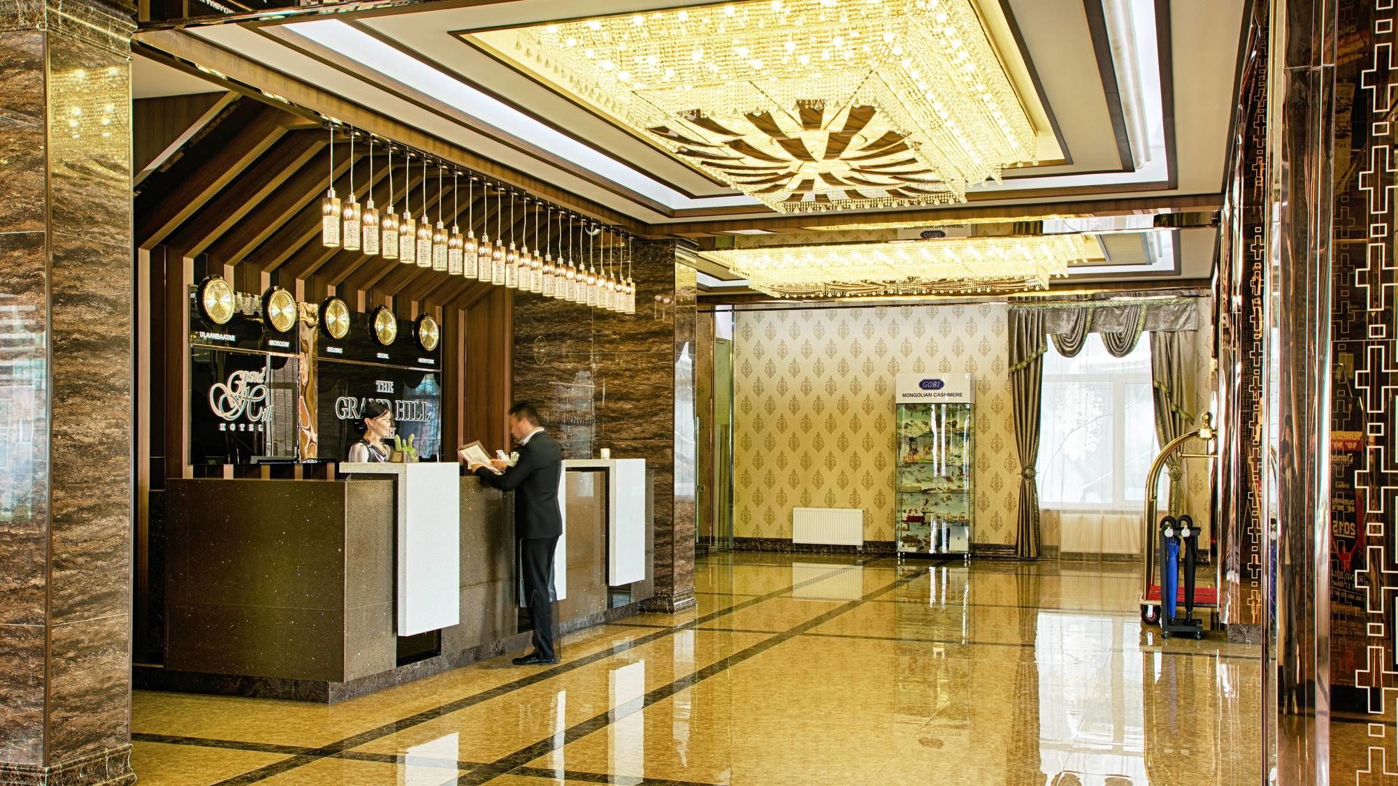 Фото The Grand Hill Hotel