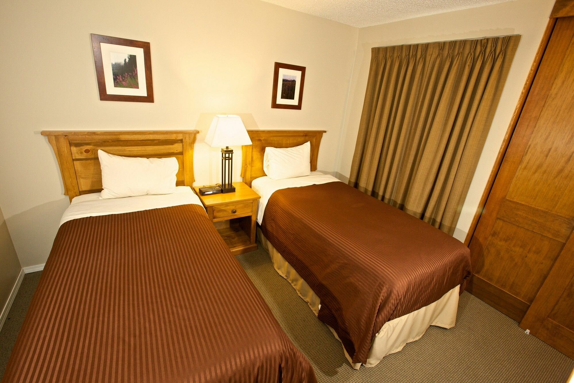 Фото Tantalus Resort Lodge