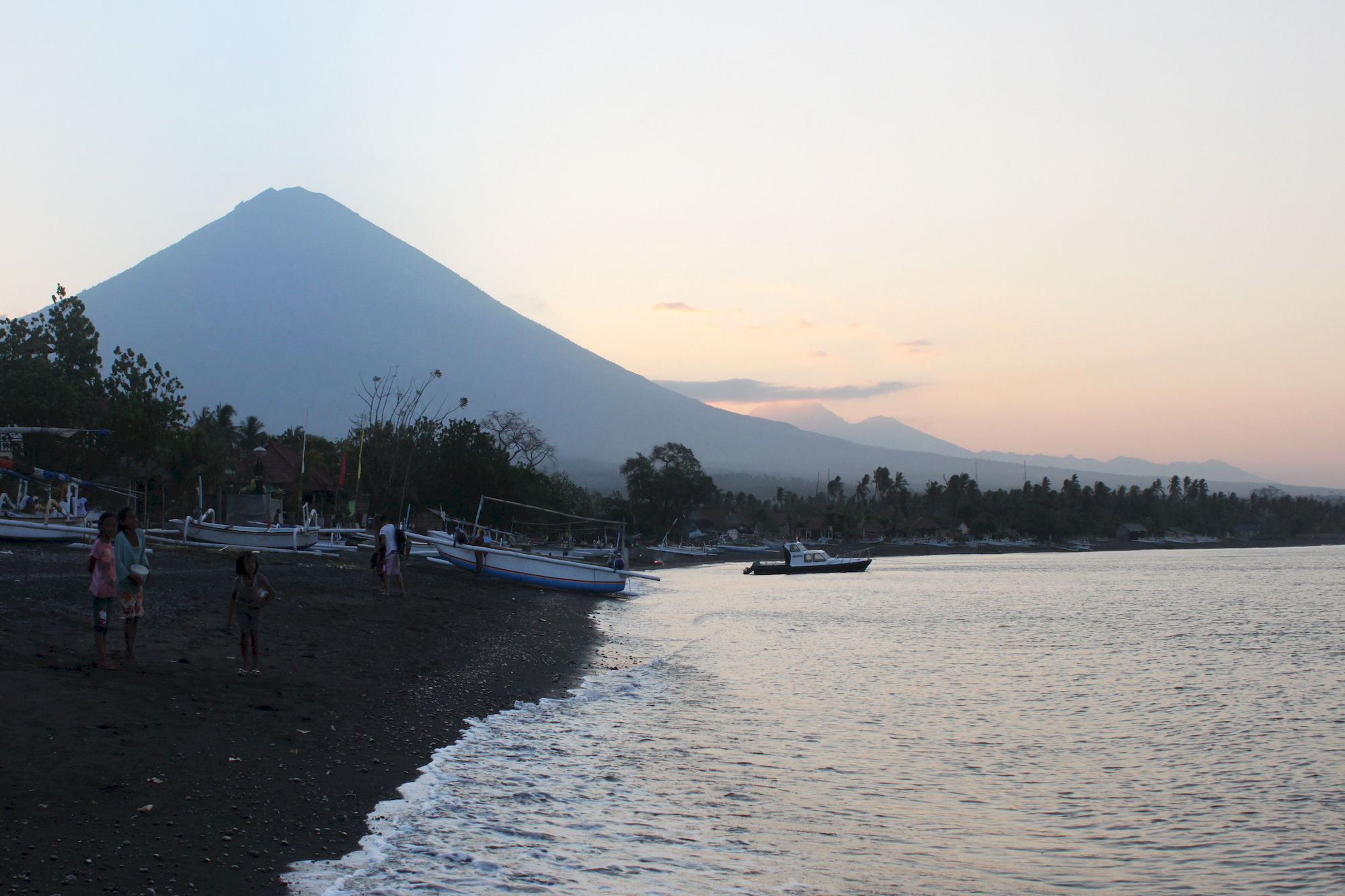 Фото Hotel Uyah Amed & Spa Resort