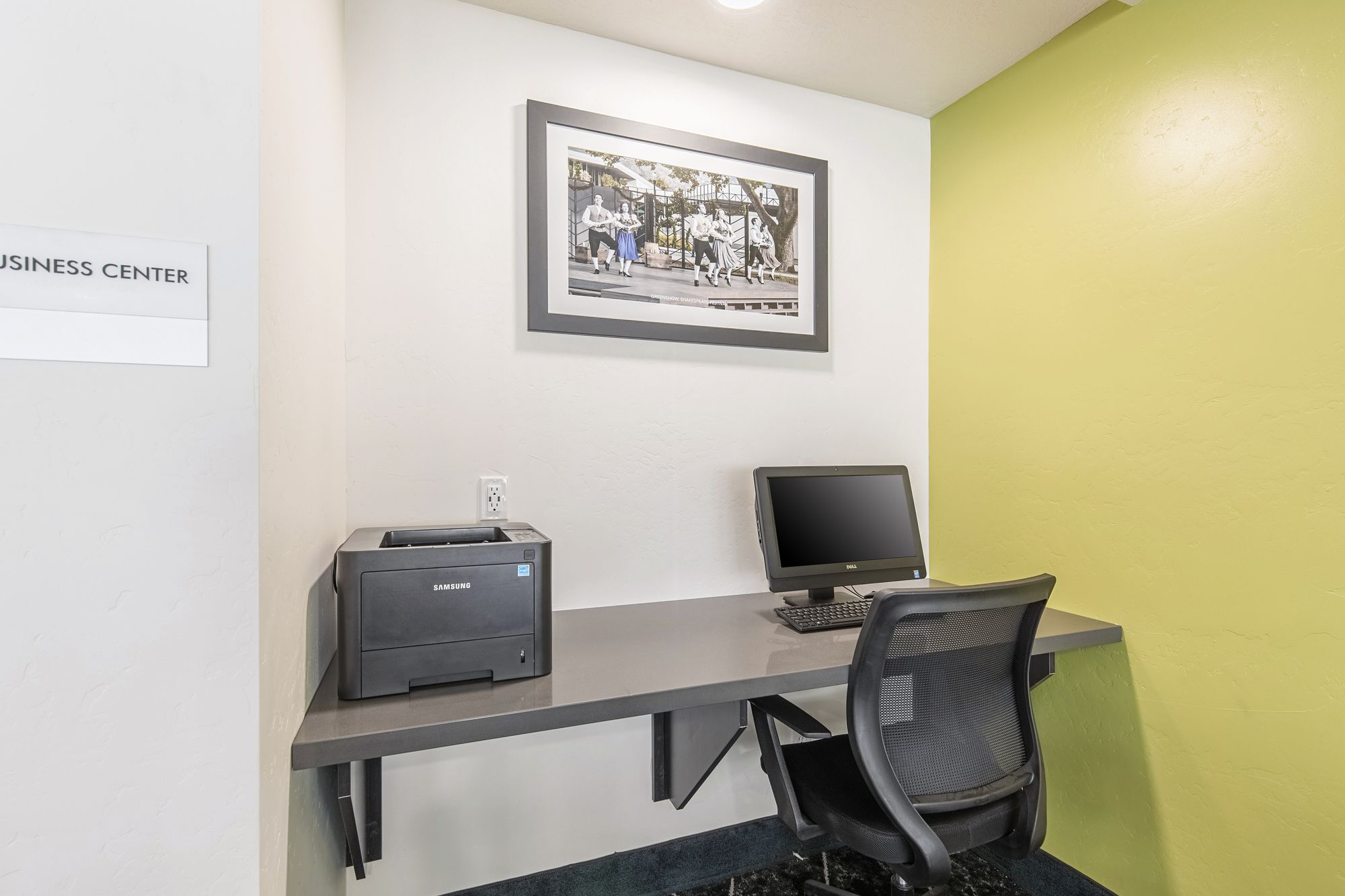 Фото Wingate by Wyndham Cedar City