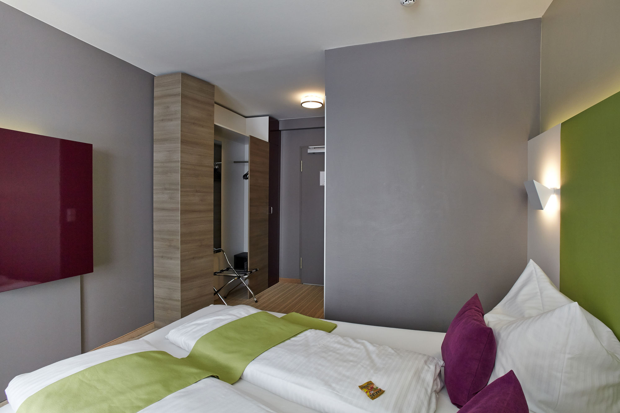 Фото Hotel Demas City