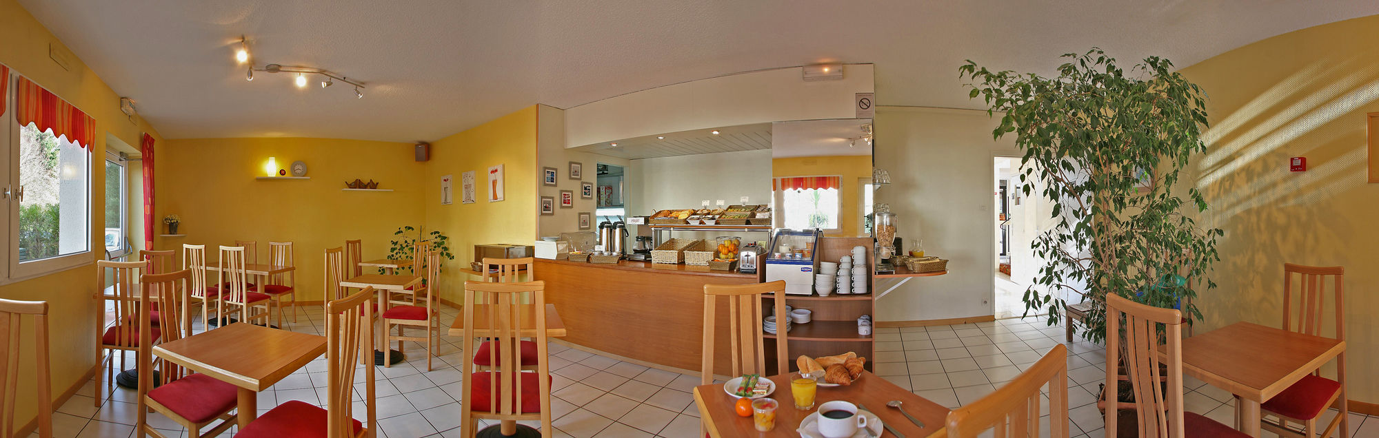 Фото Hotel Akena Nantes Orvault