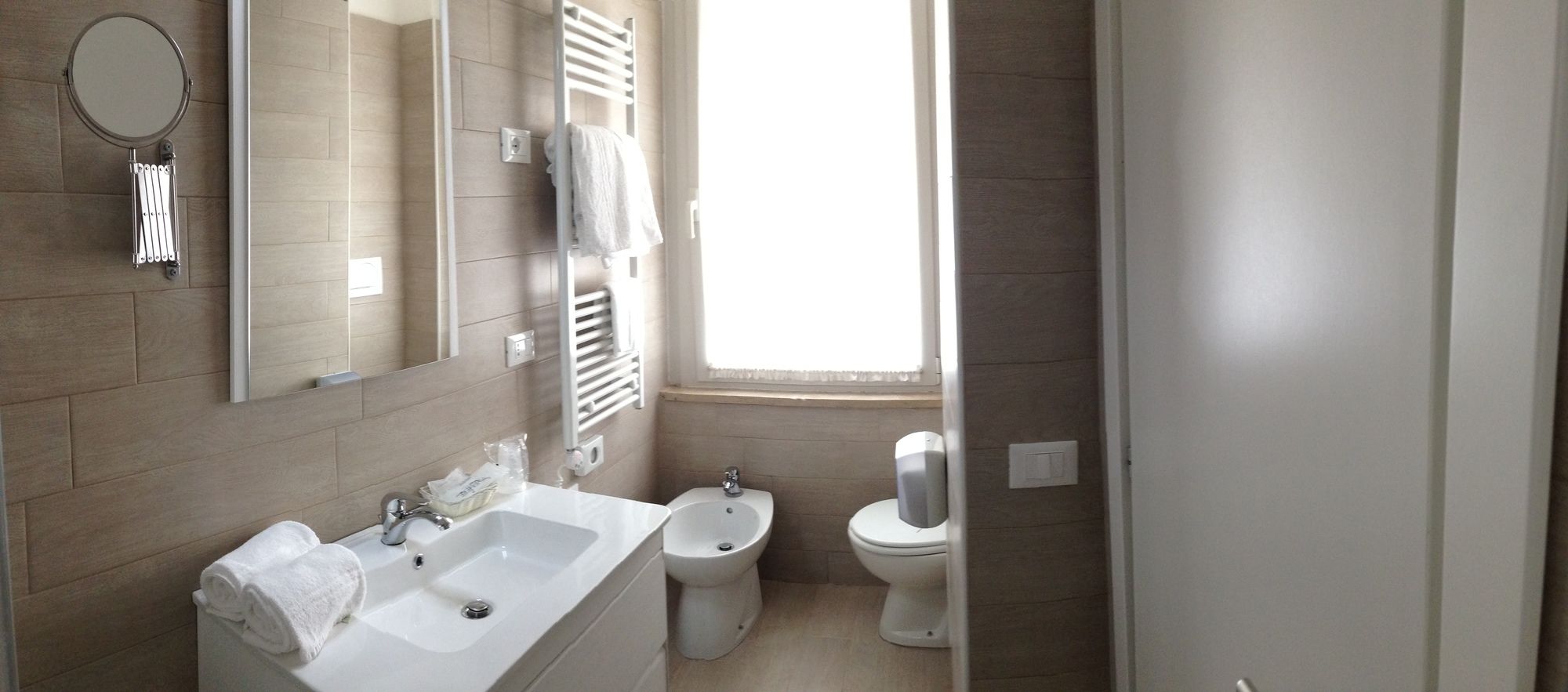 Фото Hotel Austria