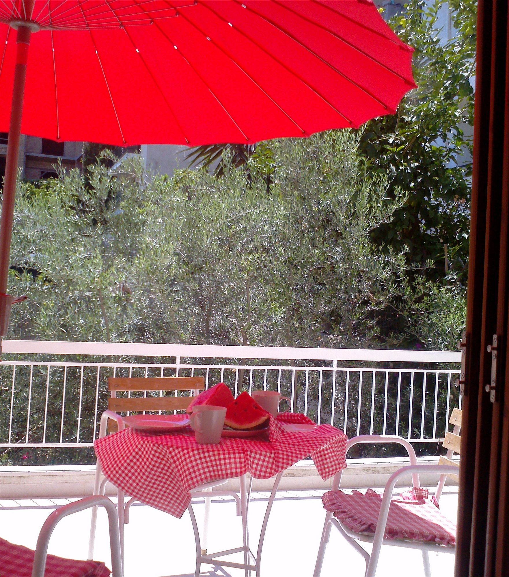 Фото Melas Apartments