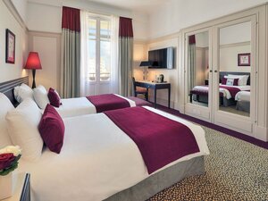 Гостиница Mercure Biarritz Centre Plaza