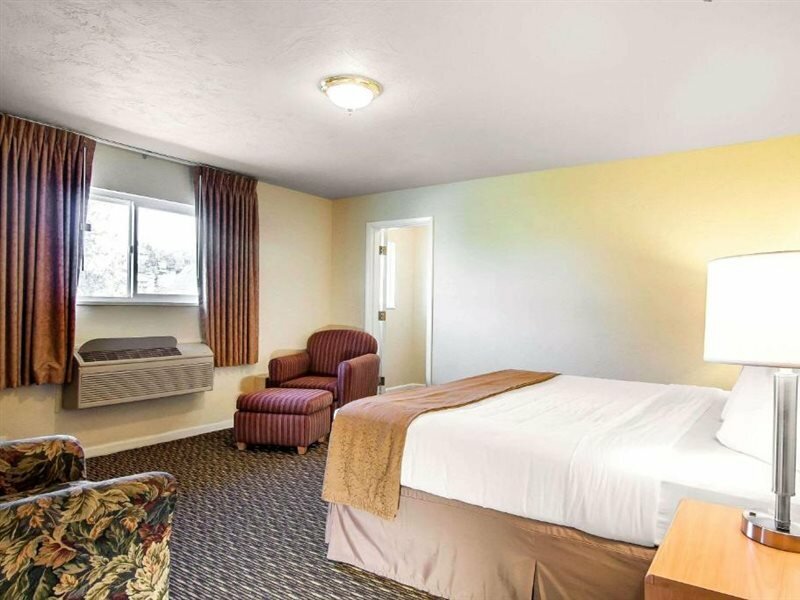 Фото Quality Inn & Suites at Coos Bay