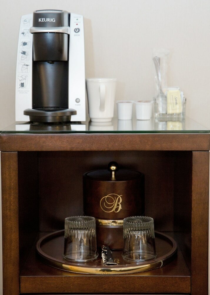 Фото Bell Tower Hotel