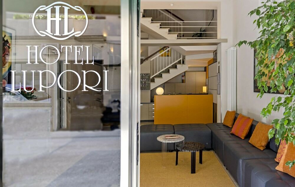 Фото Hotel Lupori