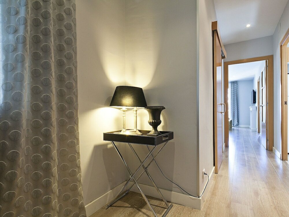 Фото Grandom Suites Barcelona