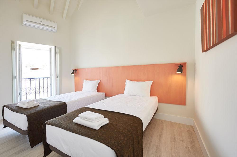 Фото Portugal Ways Santos Design Apartments