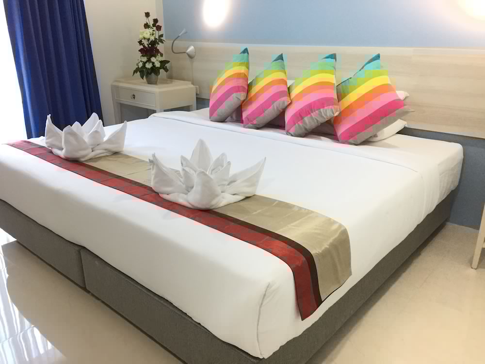 Фото отеля 2