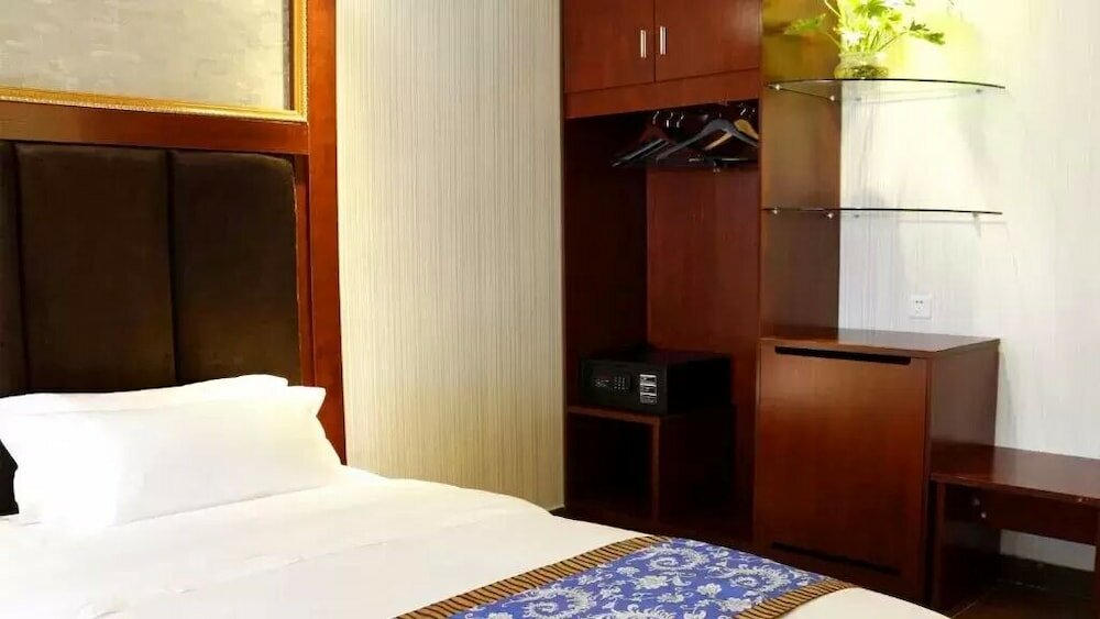 Фото Guangzhou JunYe International Hotel