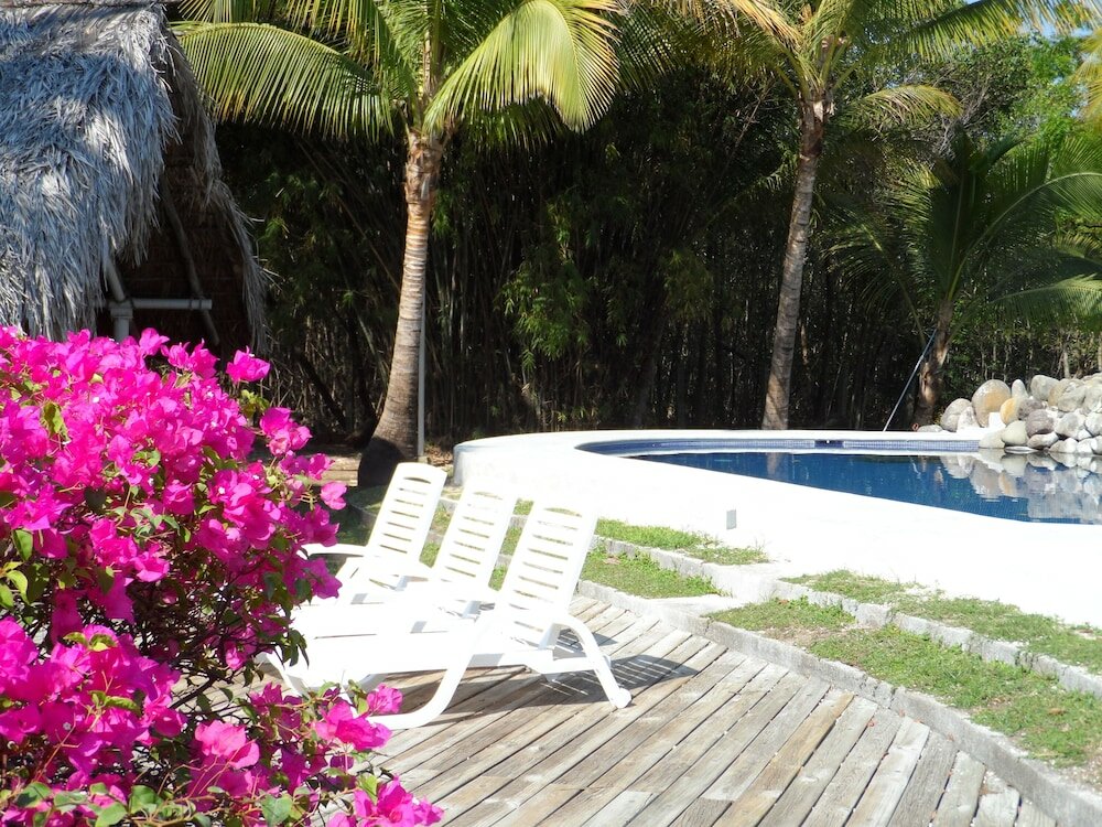 Фото Puerto Barillas Marina & Lodge