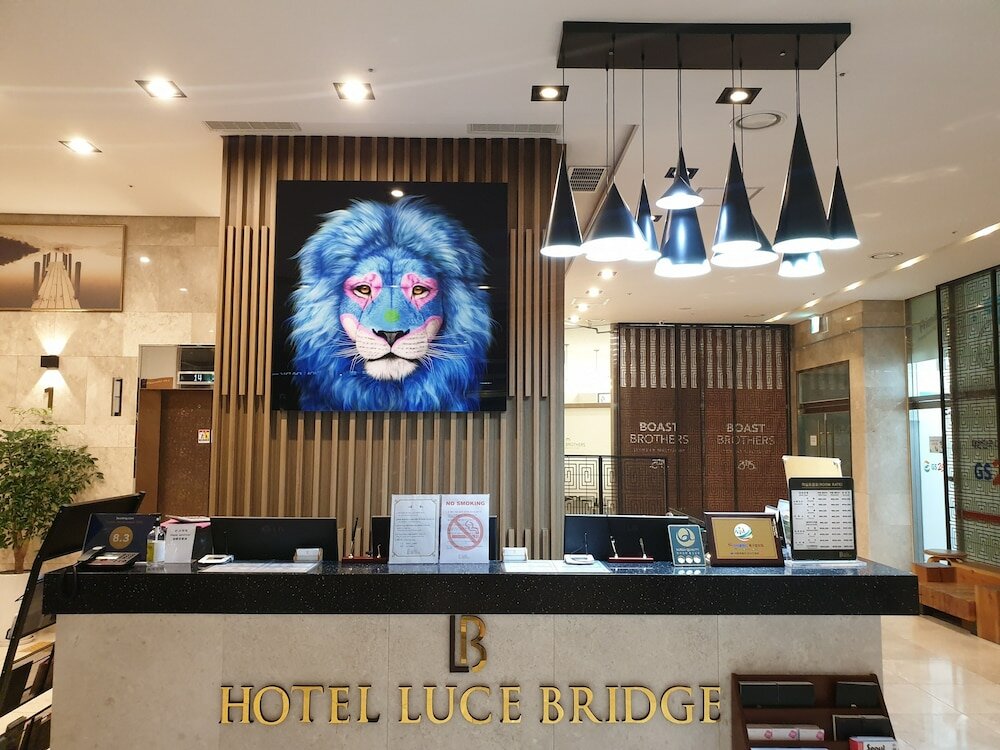 Фото First Stay Hotel