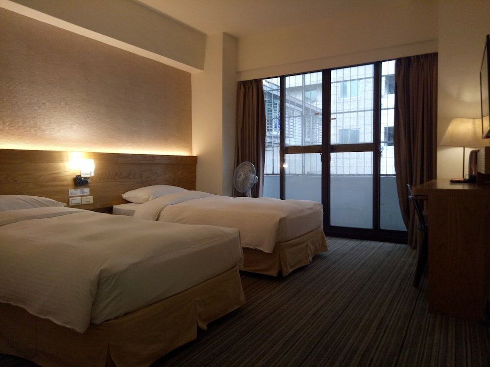 Фото New World Hotel