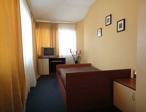Zori (Krasnykh Zor Street, 24/5), hotel