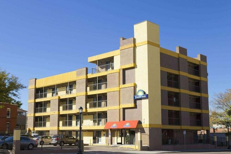 Гостиница Days Inn by Wyndham Denver Downtown