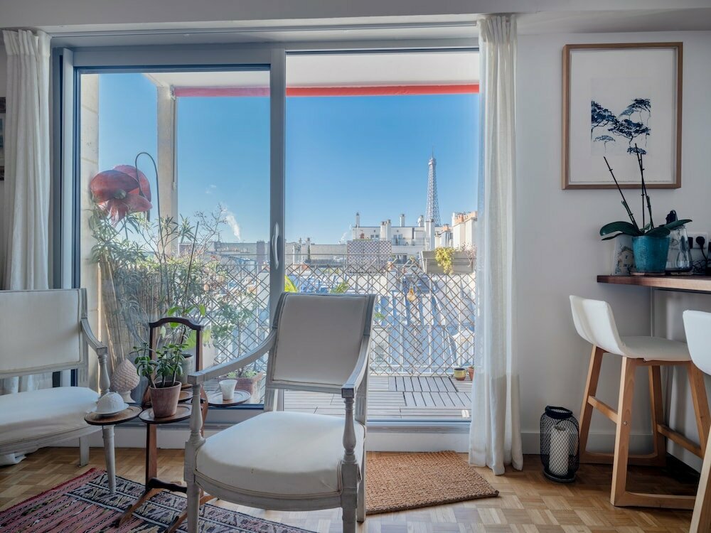 Short-term housing rental Paris Elegant Grenelle Residence, Paris, photo