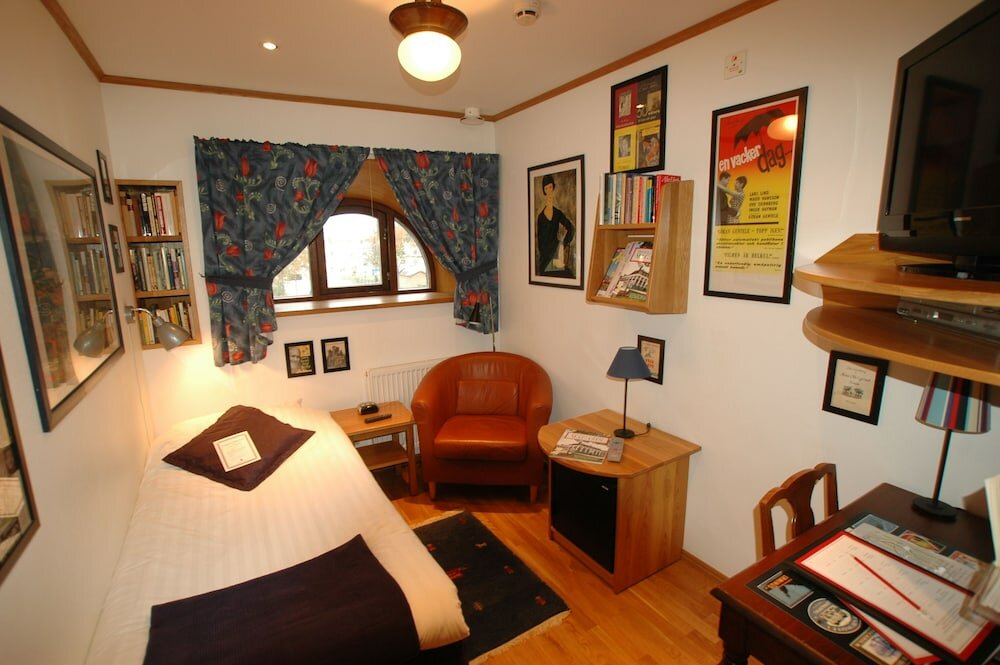 Фото Hotell Gästis