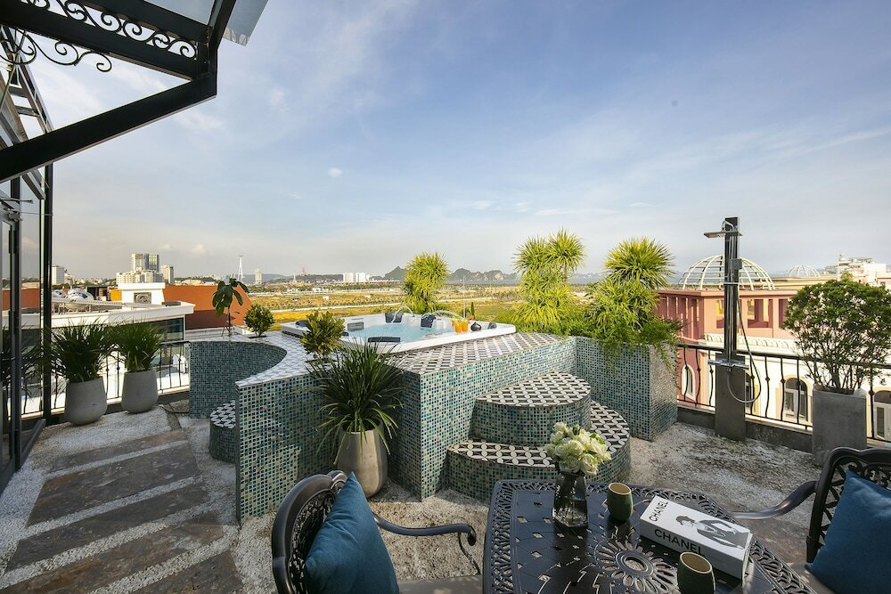 Фото The Secret HạLong Hotel