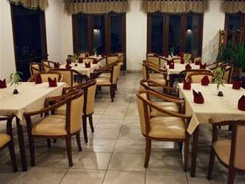 Фото D'Emmerick Salib Putih Hotel Salatiga