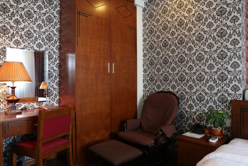 Фото First Eden Hotel