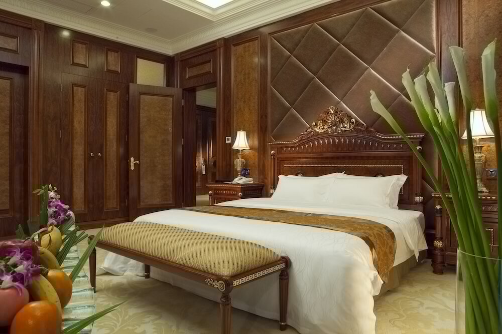 Фото Jiangmen Gladden Hotel
