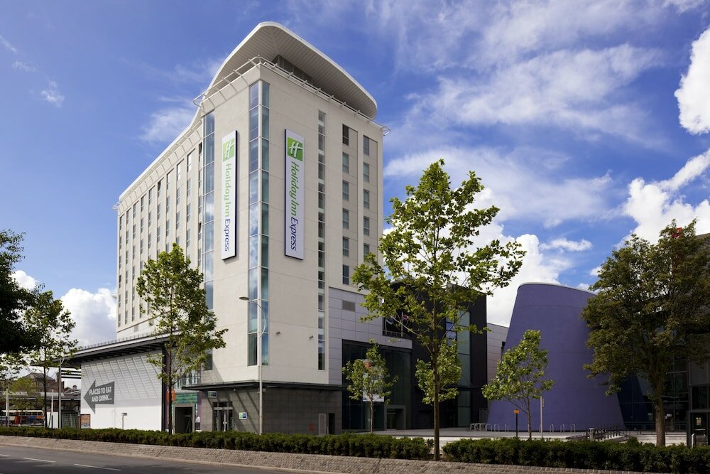 Фото Holiday Inn Express Hull City Centre an Ihg Hotel