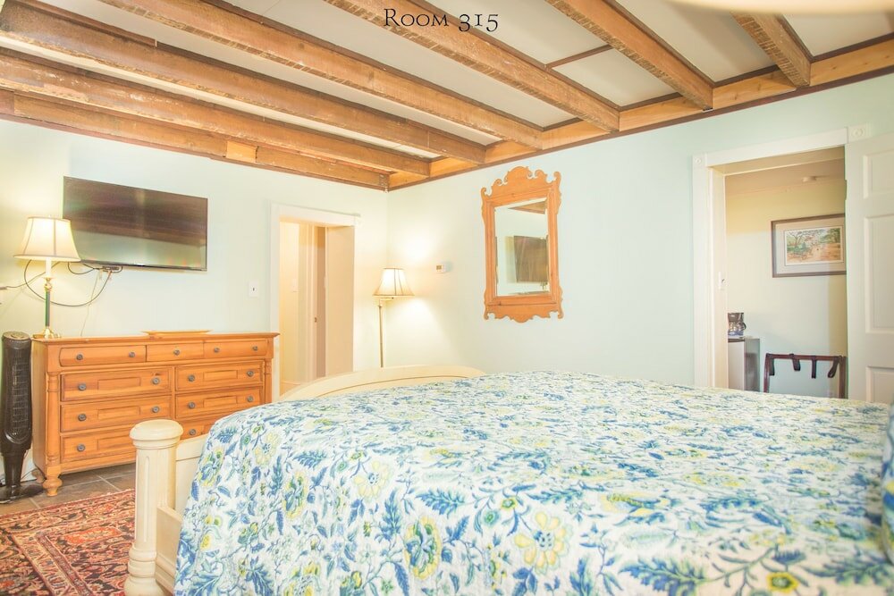 Фото 17Hundred90 Inn and Restaurant