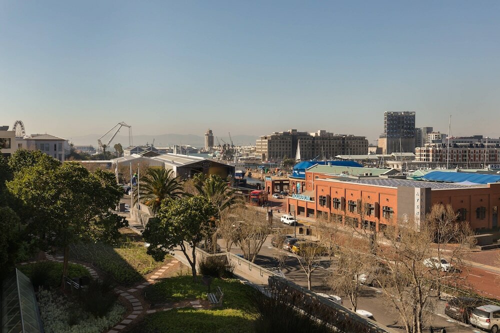 Фото Protea Hotel Cape Town Waterfront Breakwater Lodge