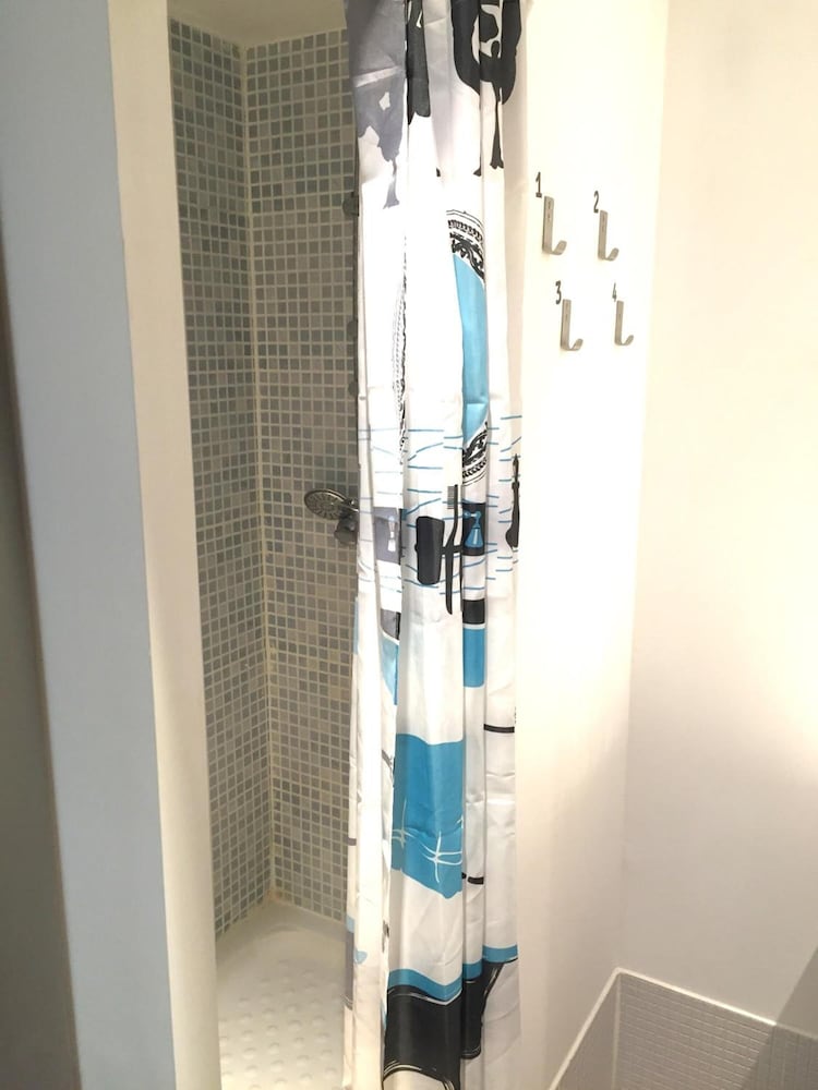 Фото Ant Hostel Barcelona