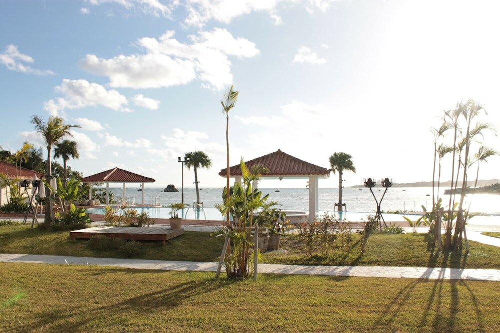Фото Ishigaki Resort Hotel