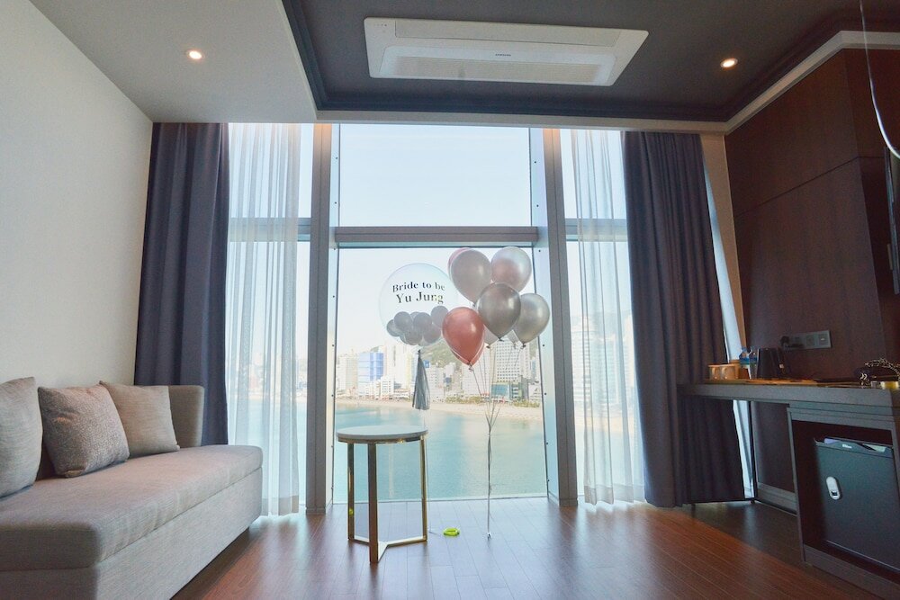 Фото H Avenue Gwangalli Beach