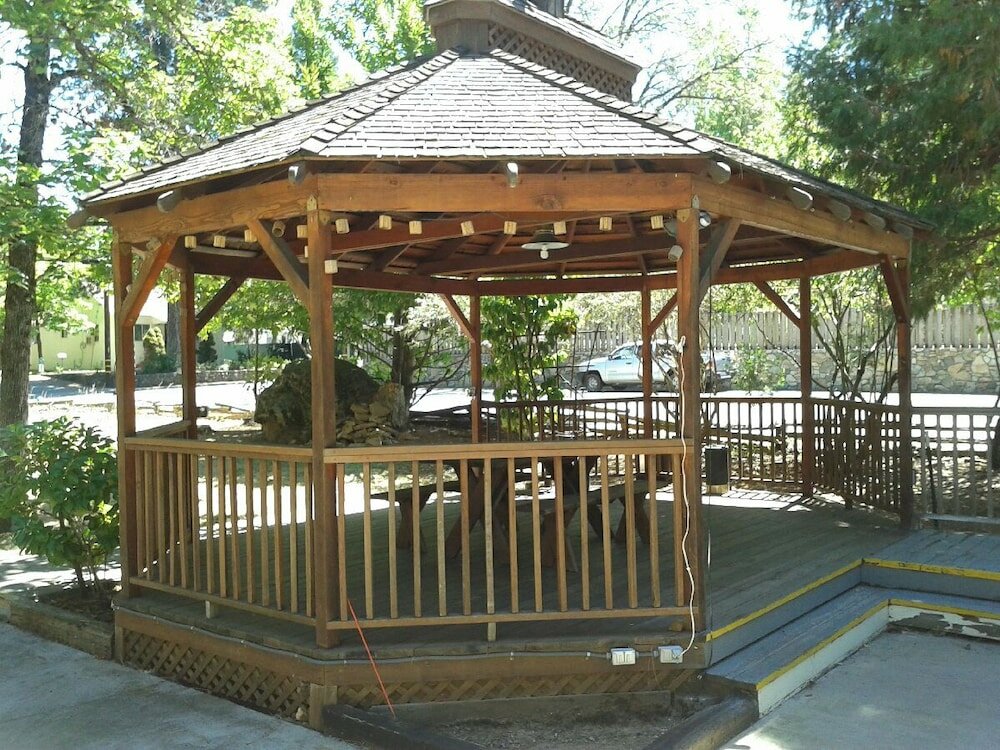 Фото Nevada City Inn