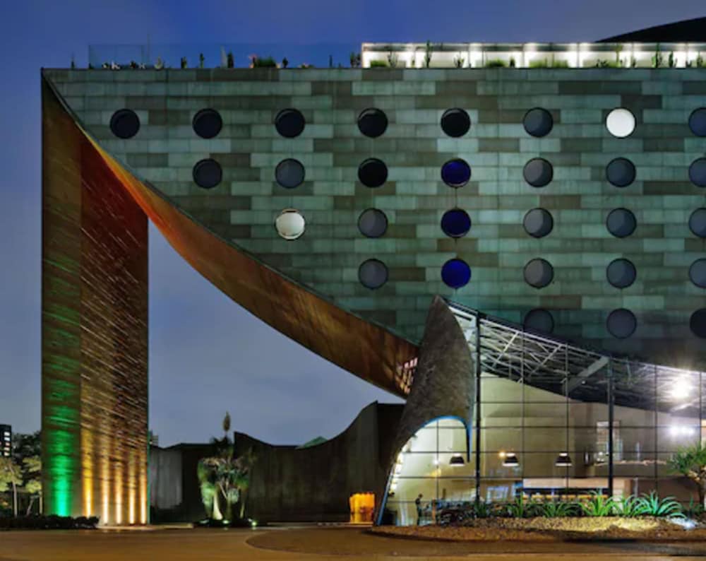 Фото Hotel Unique