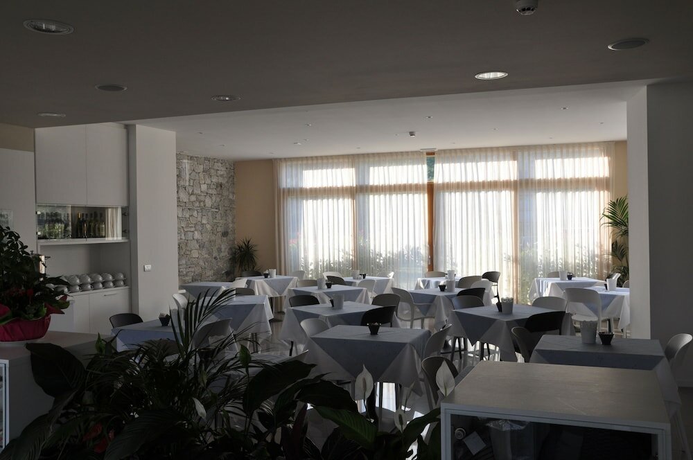 Фото Tullio Hotel