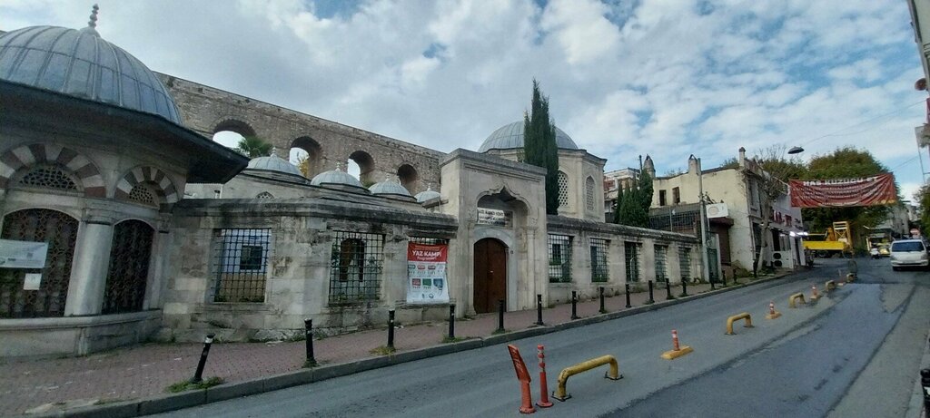 Cultural center Aziz Mahmud Hudayi Foundation Gazanfer Aga Madrasah Educational And Cultural Center, Istanbul, photo