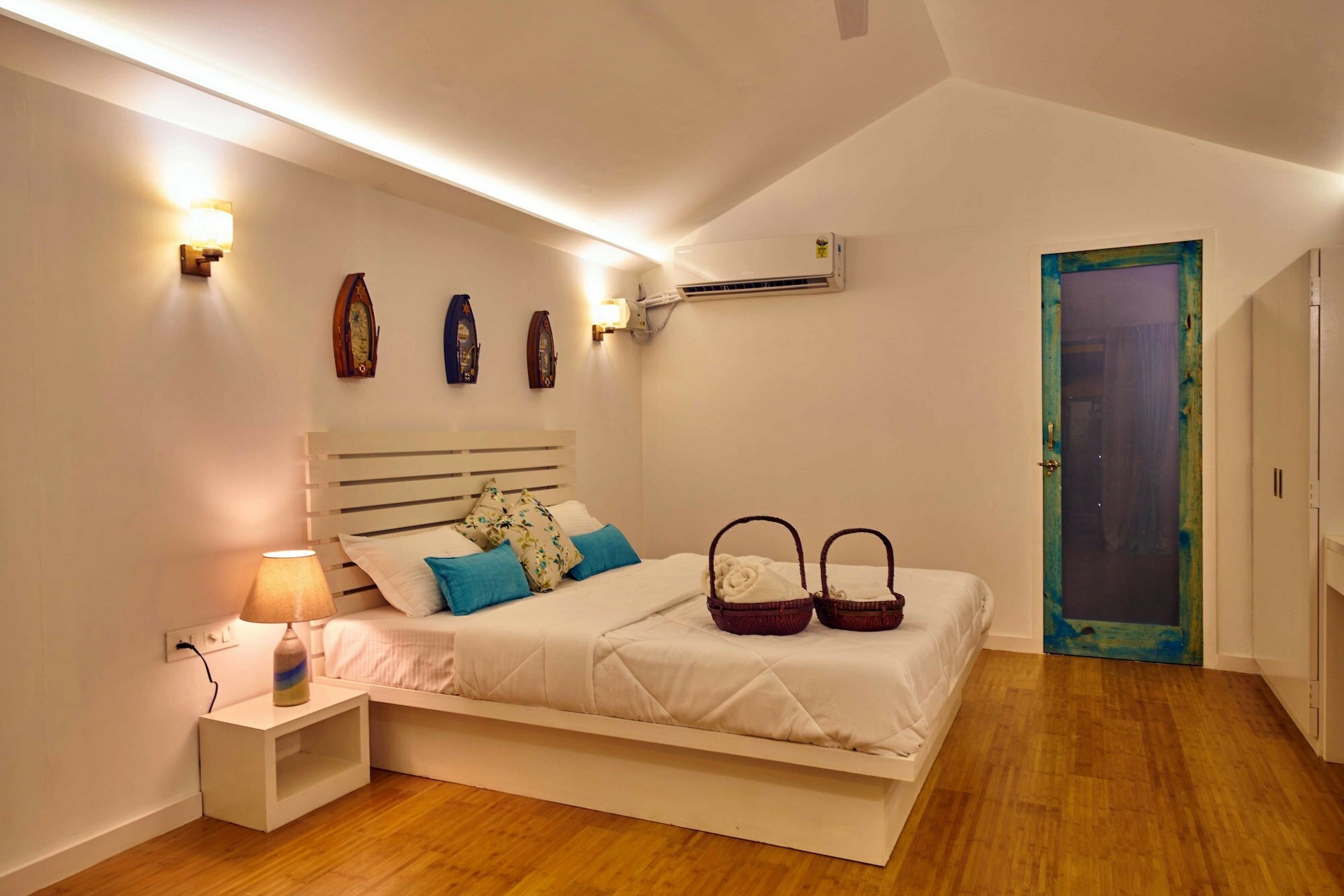 Фото Capital O 29342 Blu Resorts